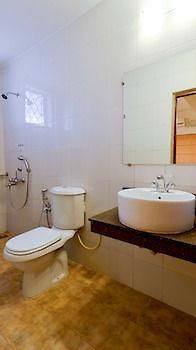 Zo Rooms Candolim Football Ground Exterior foto